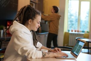 Try Freelancing during career change
