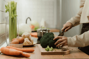 15 Tips on How to Stock a Kitchen with the Right Equipment